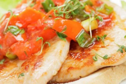 Een close -up van eten op een stuk brood